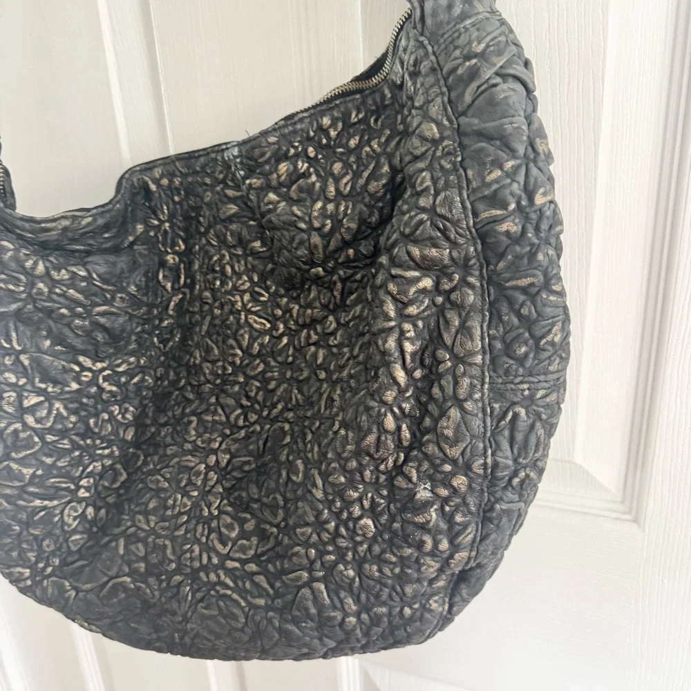 Vintage Maya Embossed Leather Hobo Bag – Black